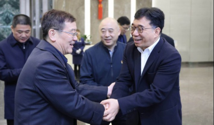 ����ͳս������������������ȫ��������������ǡ�������ϯ���ֽ�